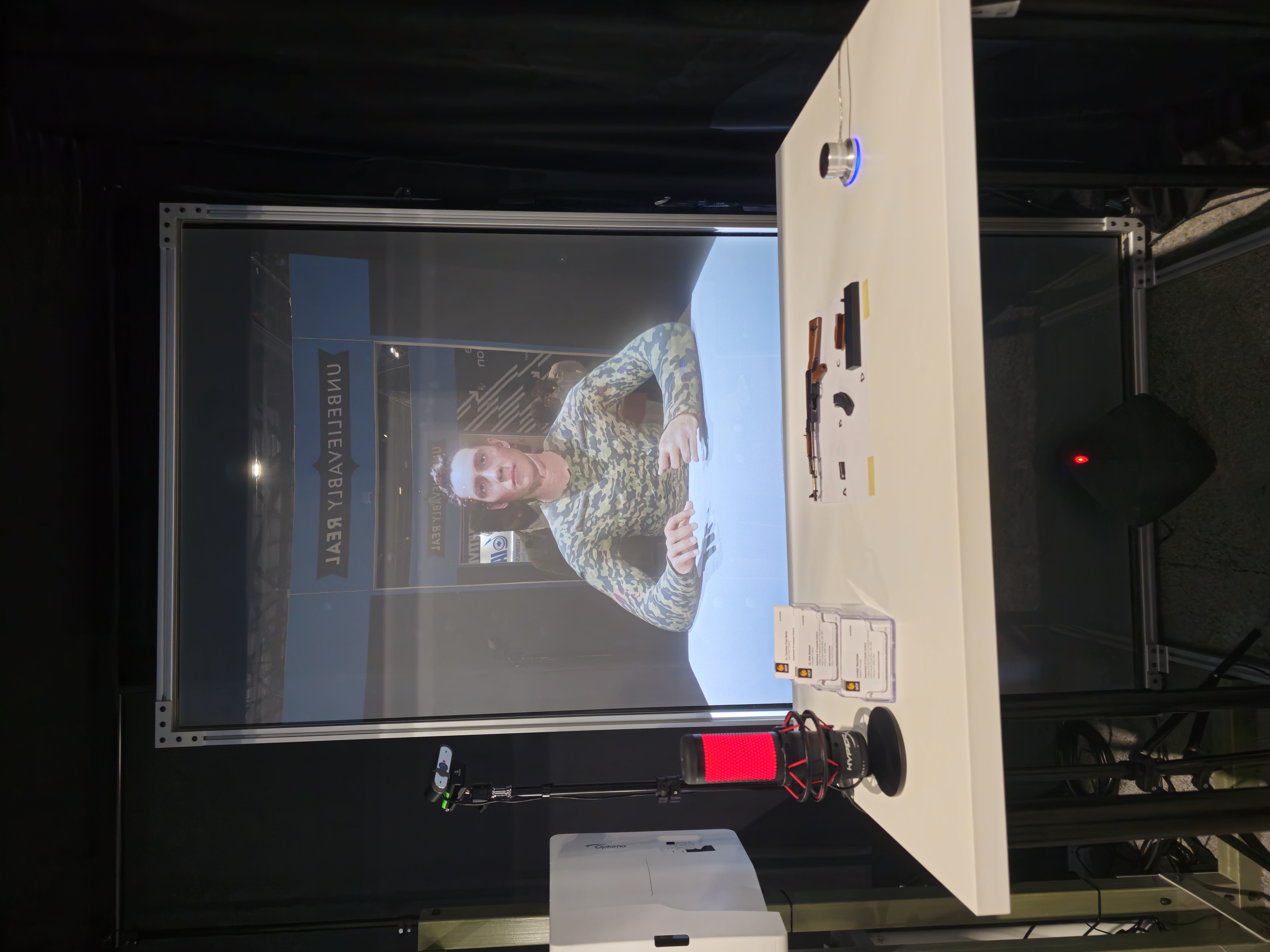 A Human Digital Twin Architecture for Knowledge-Based Interactions and Context-Aware Conversations